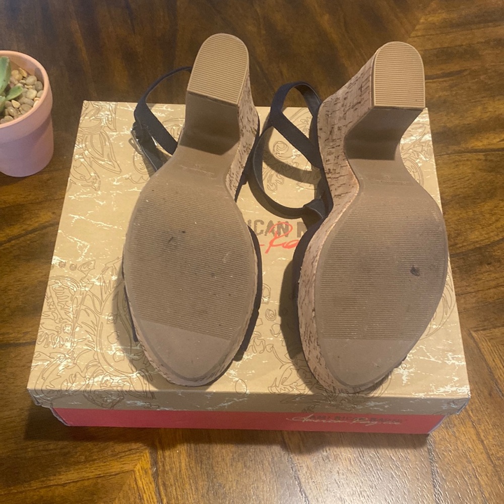 American Rag navy cork heels. Size 9.5. - Picture 3 of 9